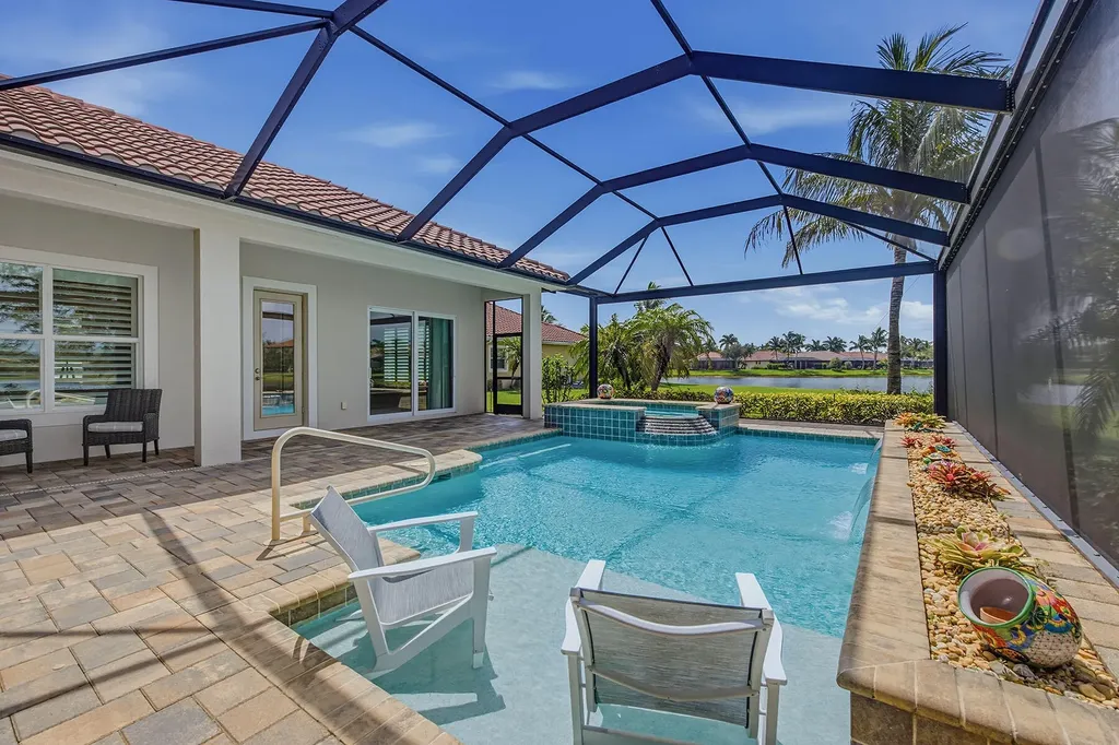 9454 Lagomar Court Naples FL 34114