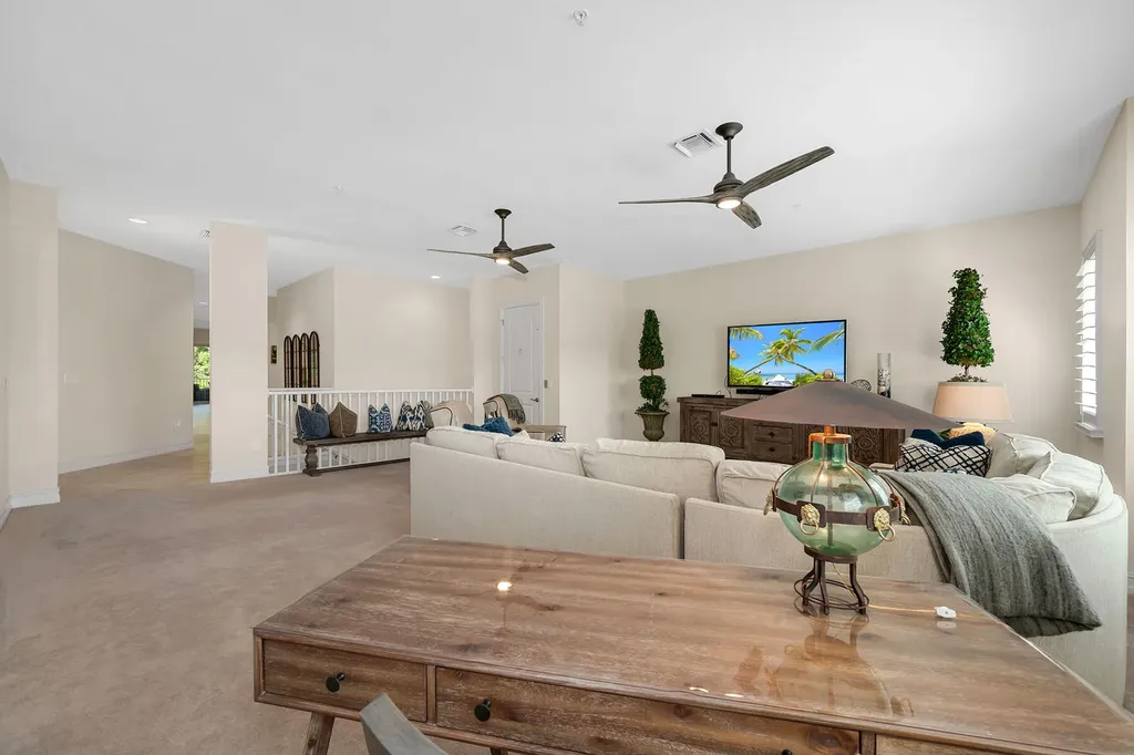 7825 Hawthorne Drive Naples FL 34113