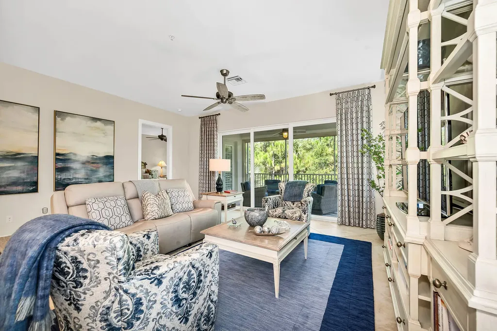 7825 Hawthorne Drive Naples FL 34113