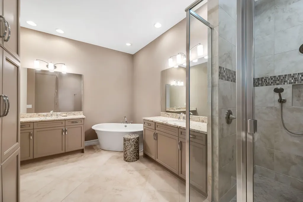 7825 Hawthorne Drive Naples FL 34113
