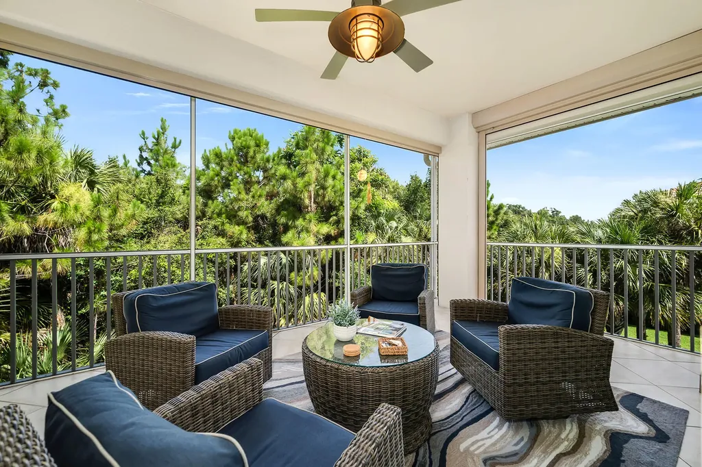 7825 Hawthorne Drive Naples FL 34113