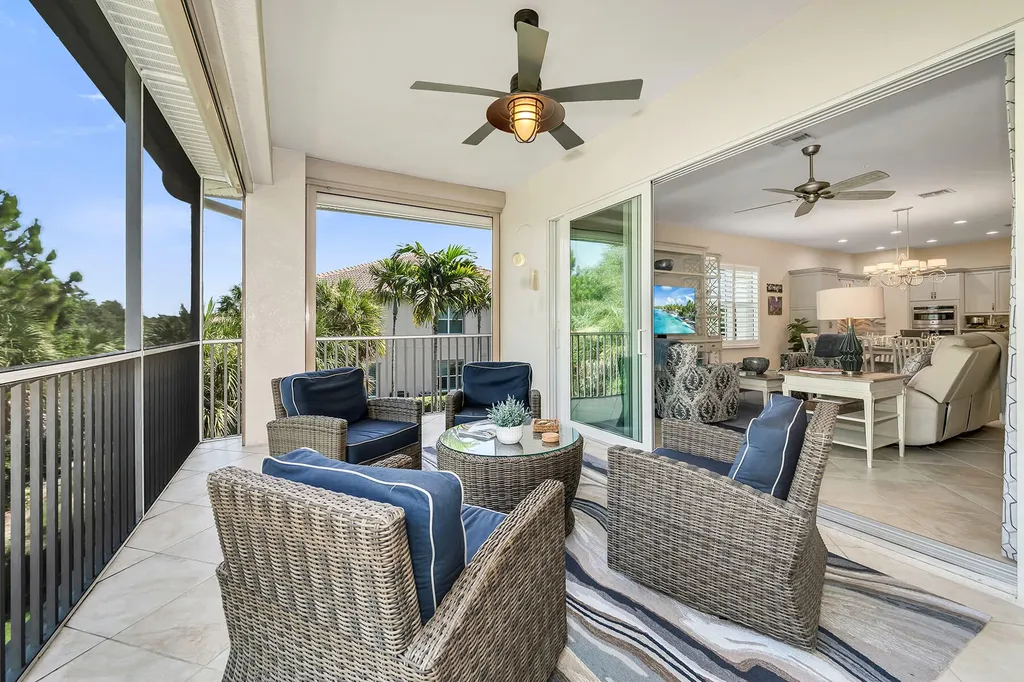 7825 Hawthorne Drive Naples FL 34113