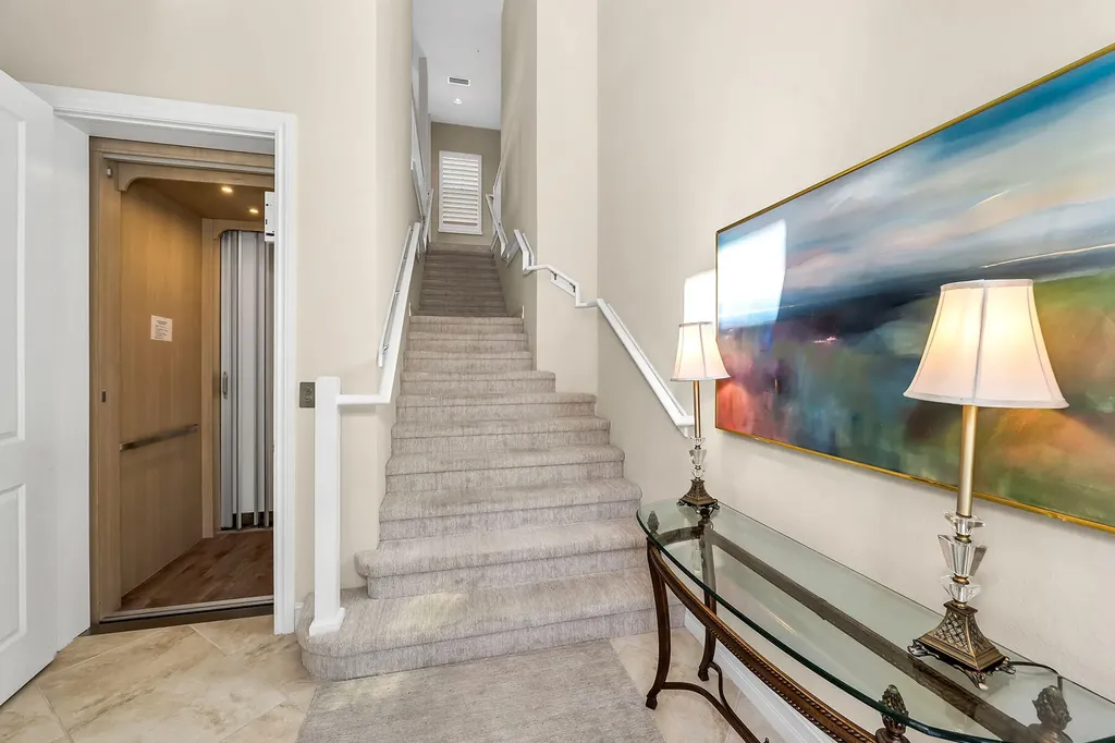 7825 Hawthorne Drive Naples FL 34113