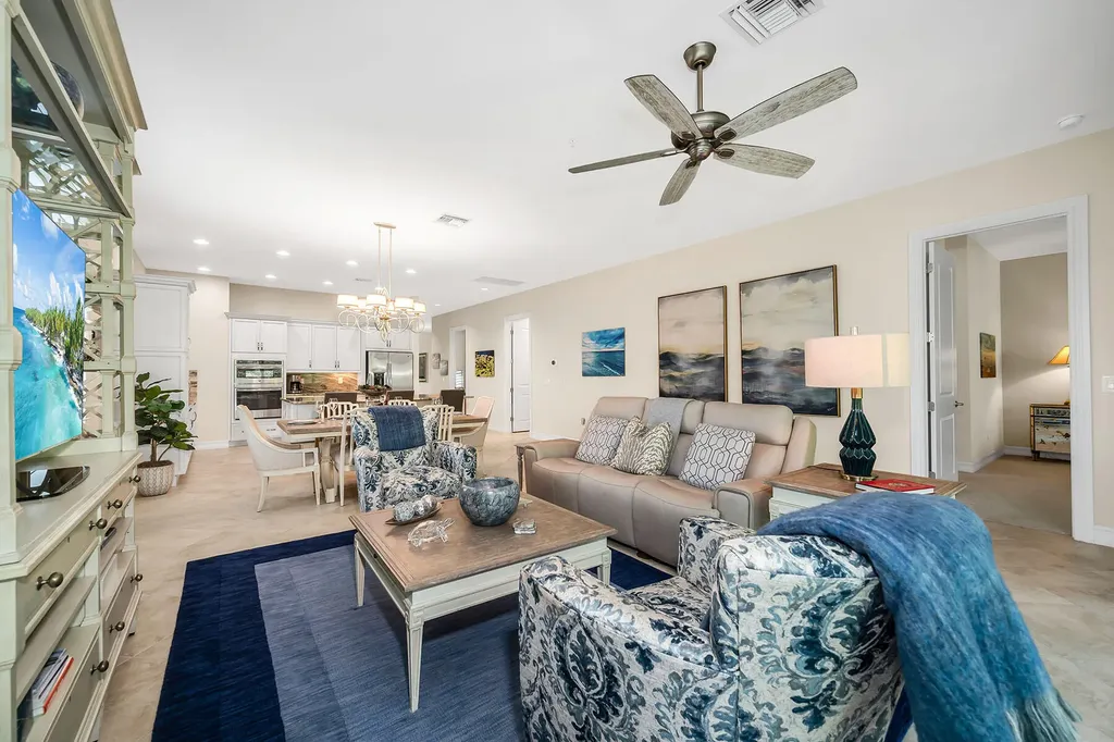 7825 Hawthorne Drive Naples FL 34113