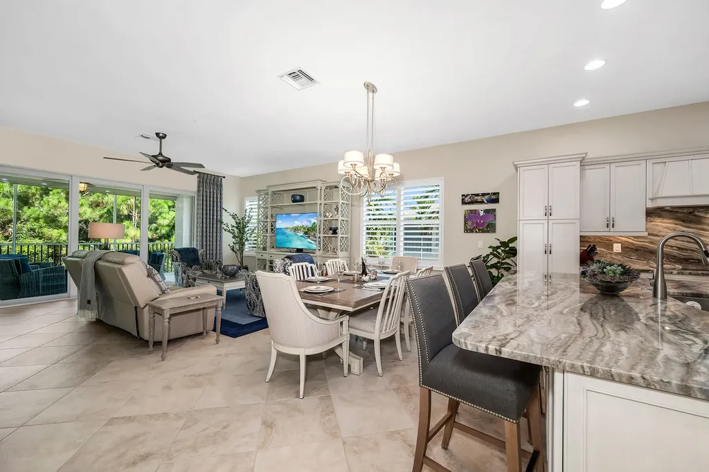 7825 Hawthorne Drive Naples FL 34113