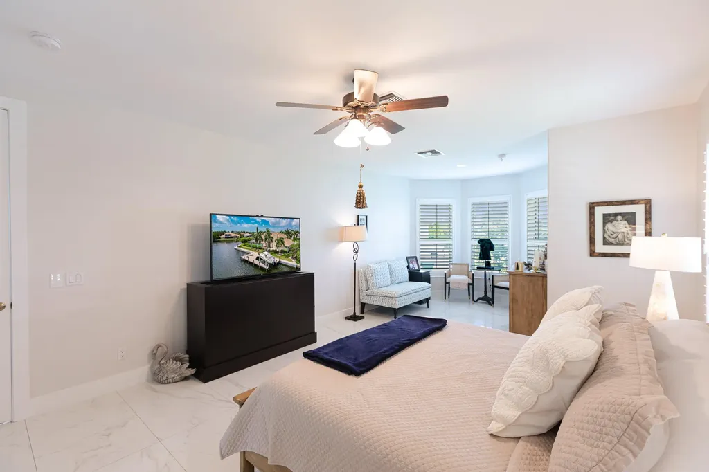1045 Cottonwood Marco Island FL 34145