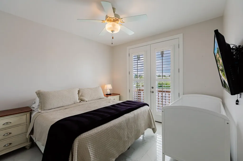 1045 Cottonwood Marco Island FL 34145