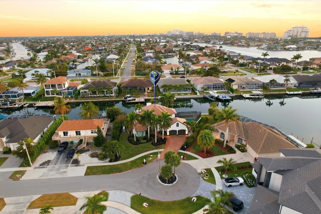 1045 Cottonwood Marco Island FL 34145