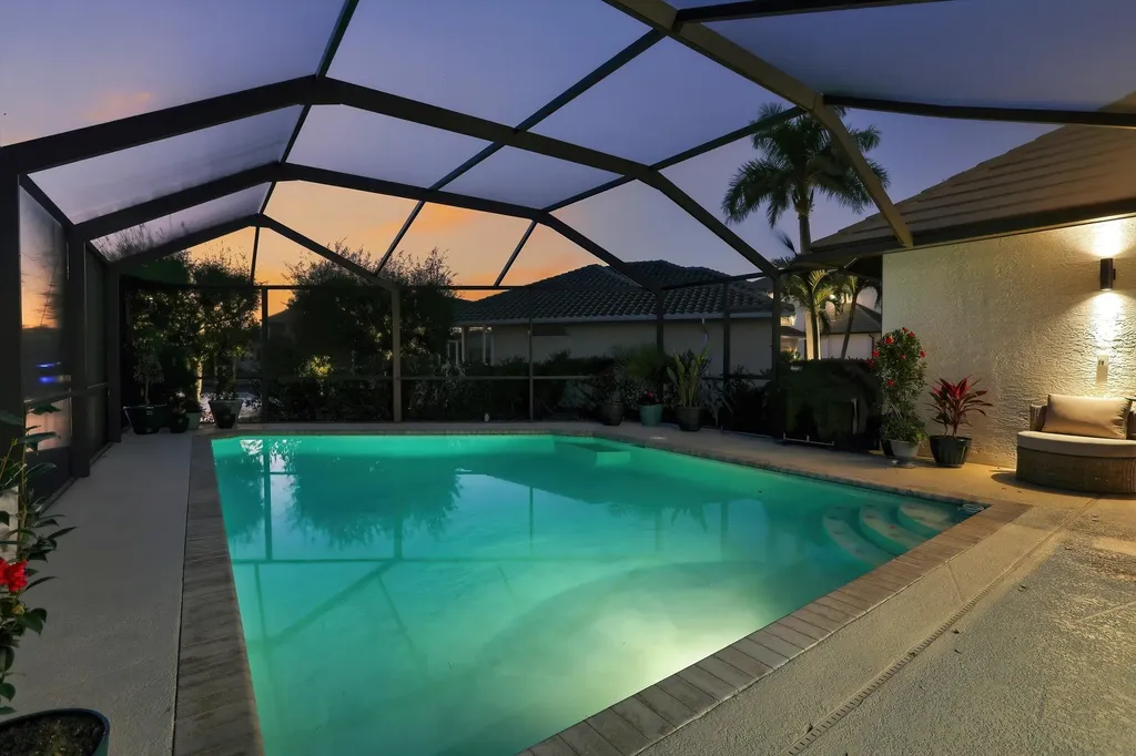 1045 Cottonwood Marco Island FL 34145