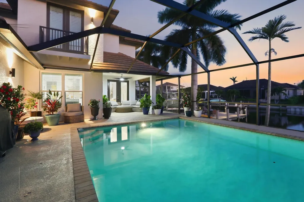 1045 Cottonwood Marco Island FL 34145