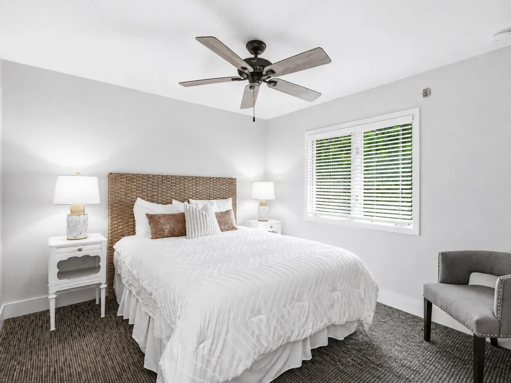 2060 Sheffield Avenue Marco Island FL 34145