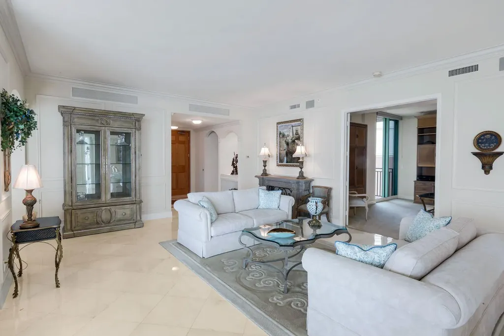 960 Cape Marco Marco Island FL 34145
