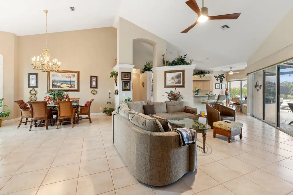 21 Hickory Court Marco Island FL 34145