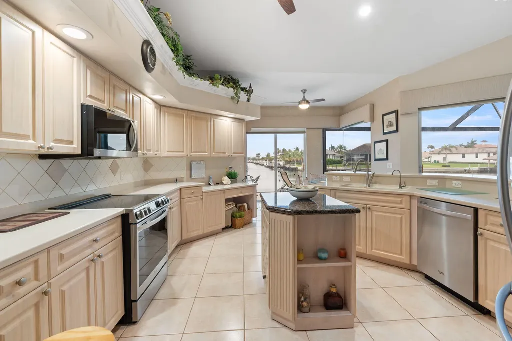 21 Hickory Court Marco Island FL 34145