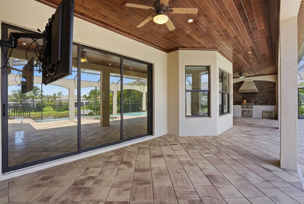 3266 Runaway Lane Naples FL 34114