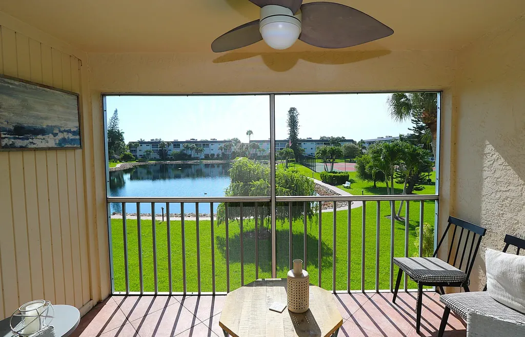 1004 Manatee Road Naples FL 34114