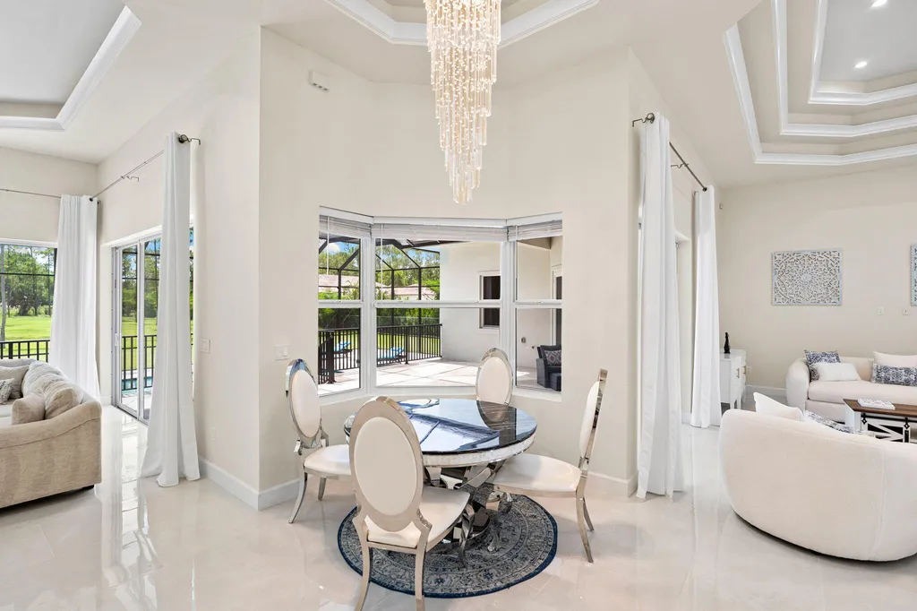 379 25th Street NW Naples FL 34120
