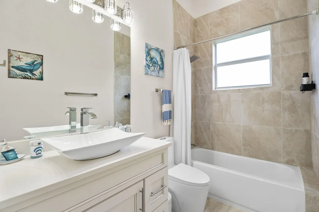 379 25th Street NW Naples FL 34120