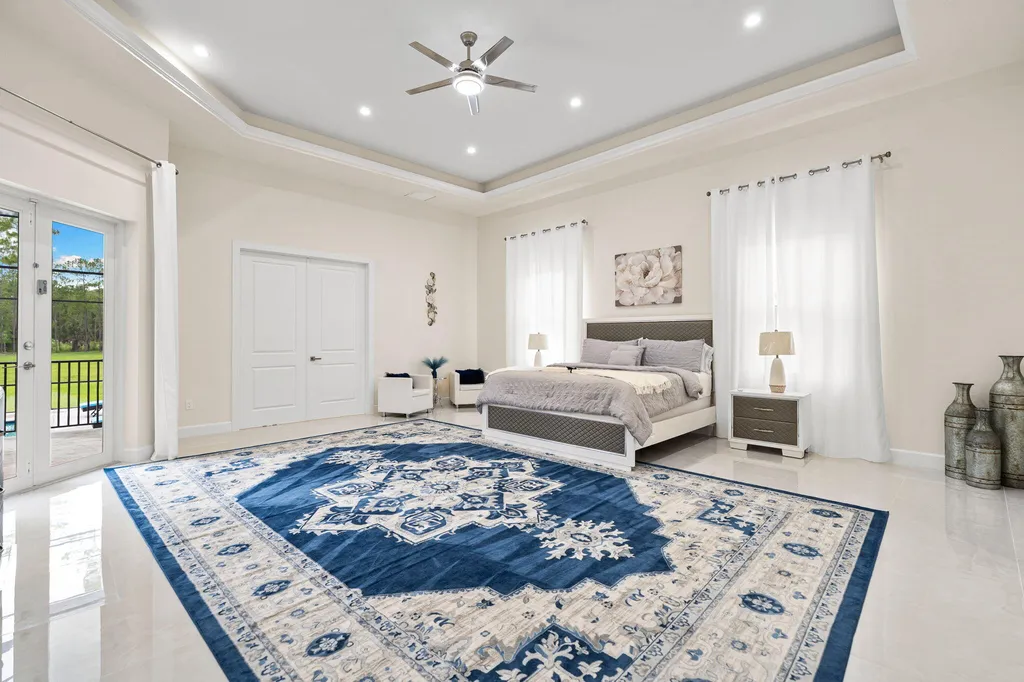 379 25th Street NW Naples FL 34120