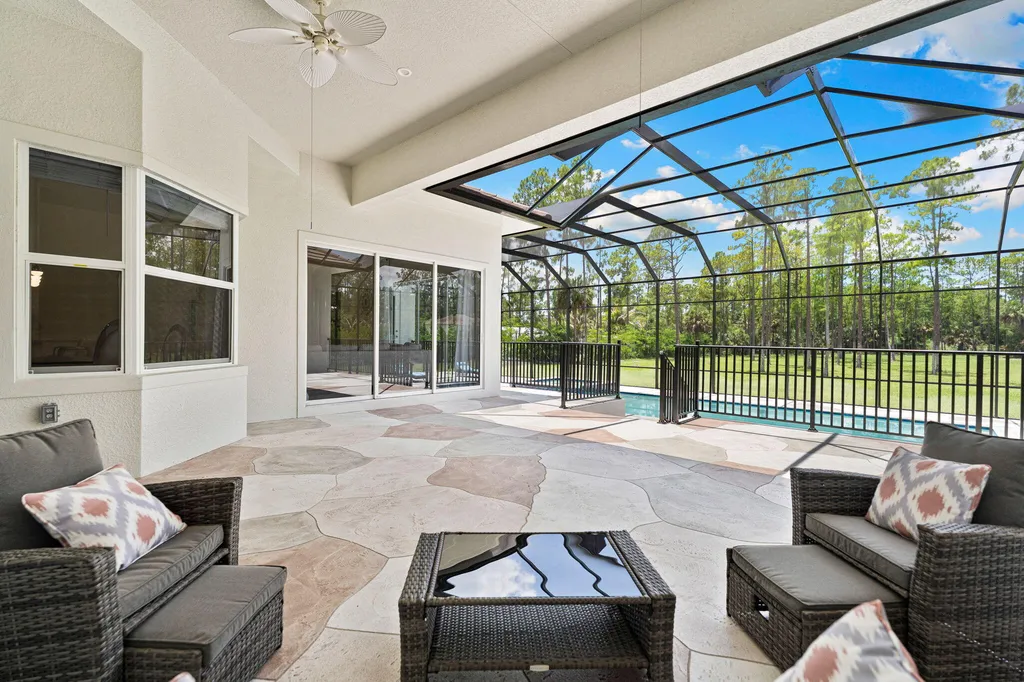 379 25th Street NW Naples FL 34120