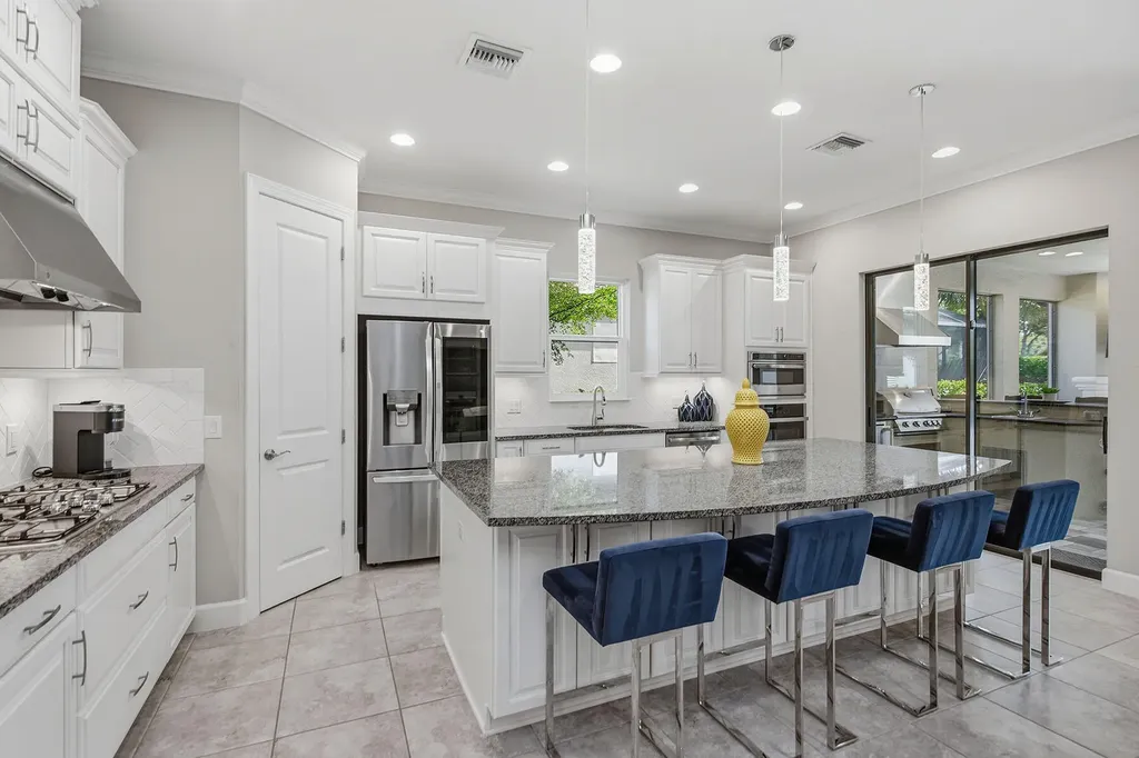 9630 Campanile Circle Naples FL 34114