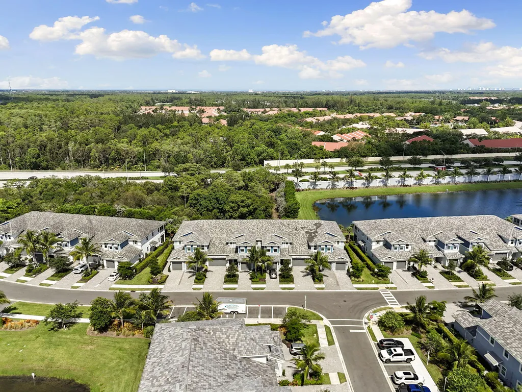 2567 Seychelles Drive Naples FL 34112