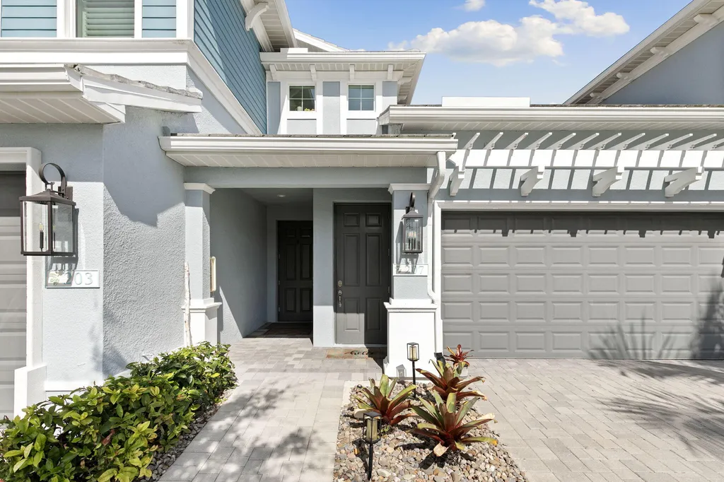 2567 Seychelles Drive Naples FL 34112