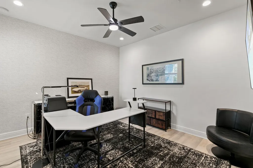 2567 Seychelles Drive Naples FL 34112