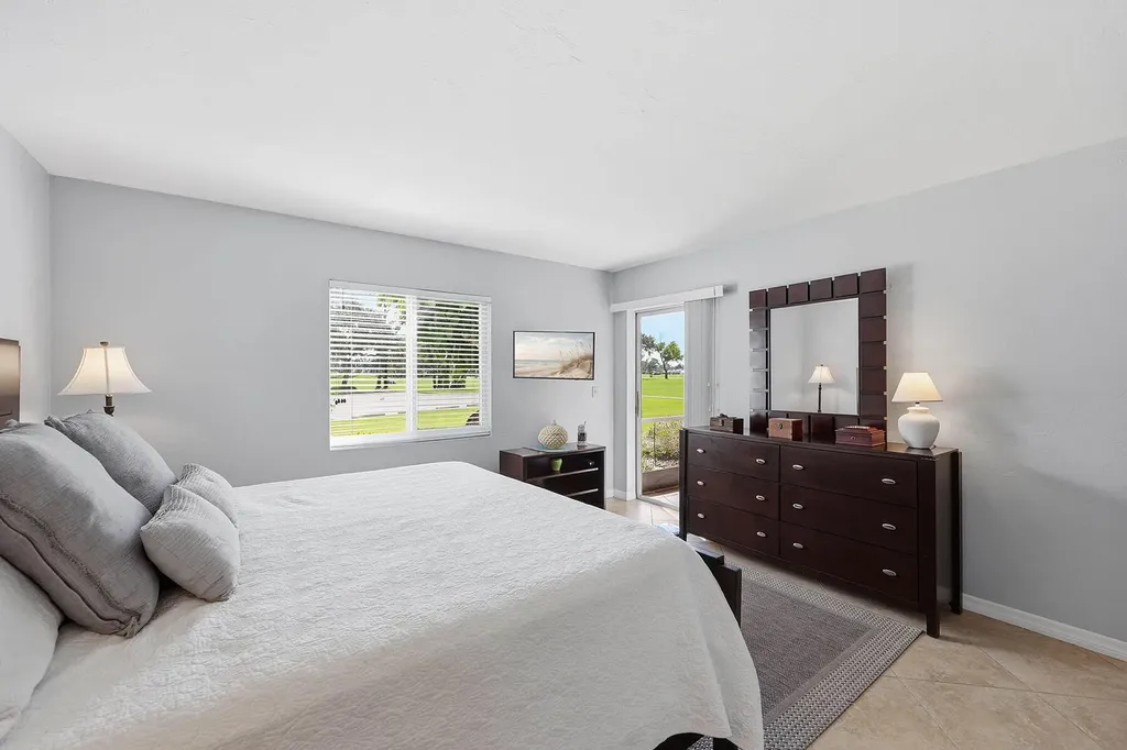 1075 Foxfire Lane Naples FL 34104
