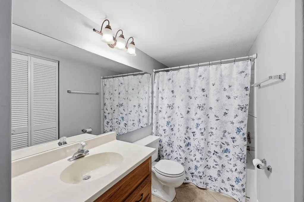 1075 Foxfire Lane Naples FL 34104