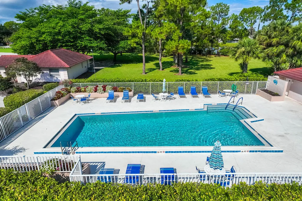 1075 Foxfire Lane Naples FL 34104