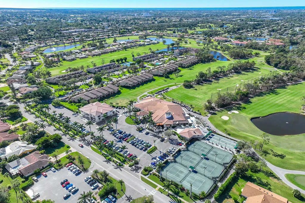 1075 Foxfire Lane Naples FL 34104