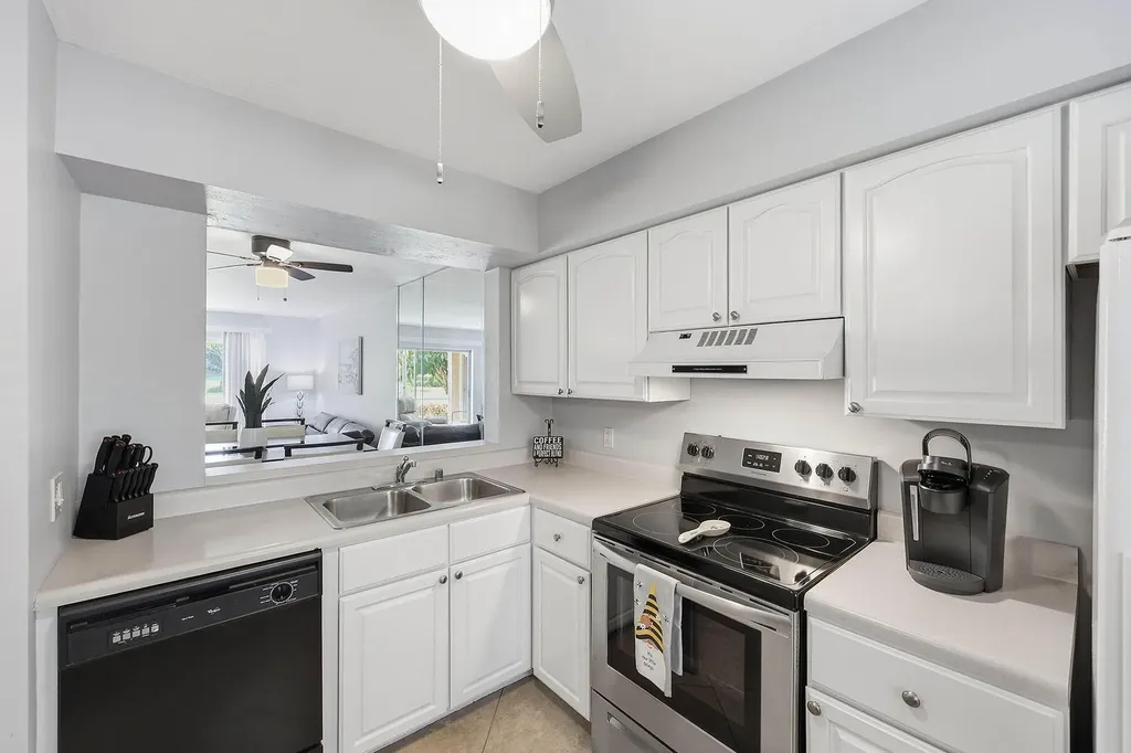1075 Foxfire Lane Naples FL 34104