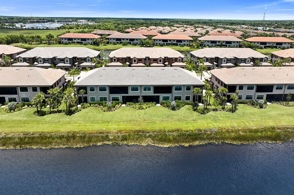 15324 Lucerna Street Naples FL 34114