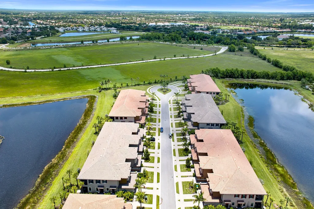 15324 Lucerna Street Naples FL 34114