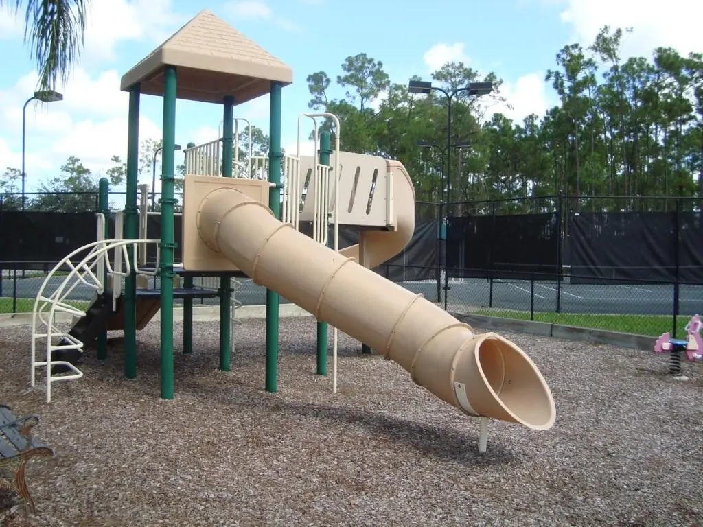 5210 Birmingham Drive Naples FL 34110