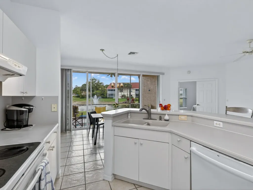 5210 Birmingham Drive Naples FL 34110
