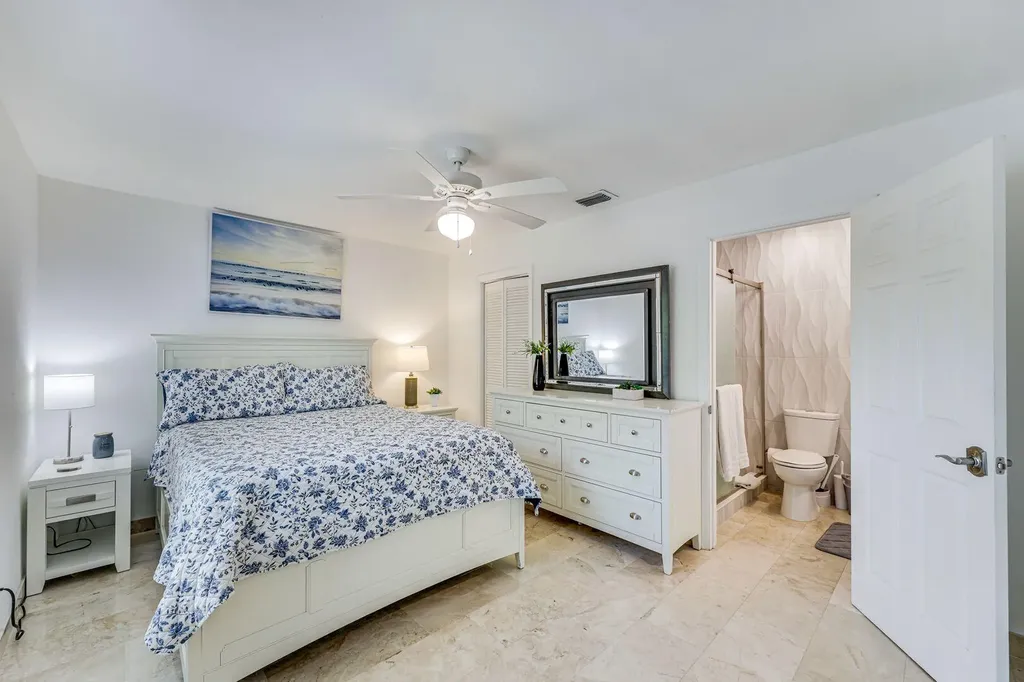 398 Wales Court Marco Island FL 34145