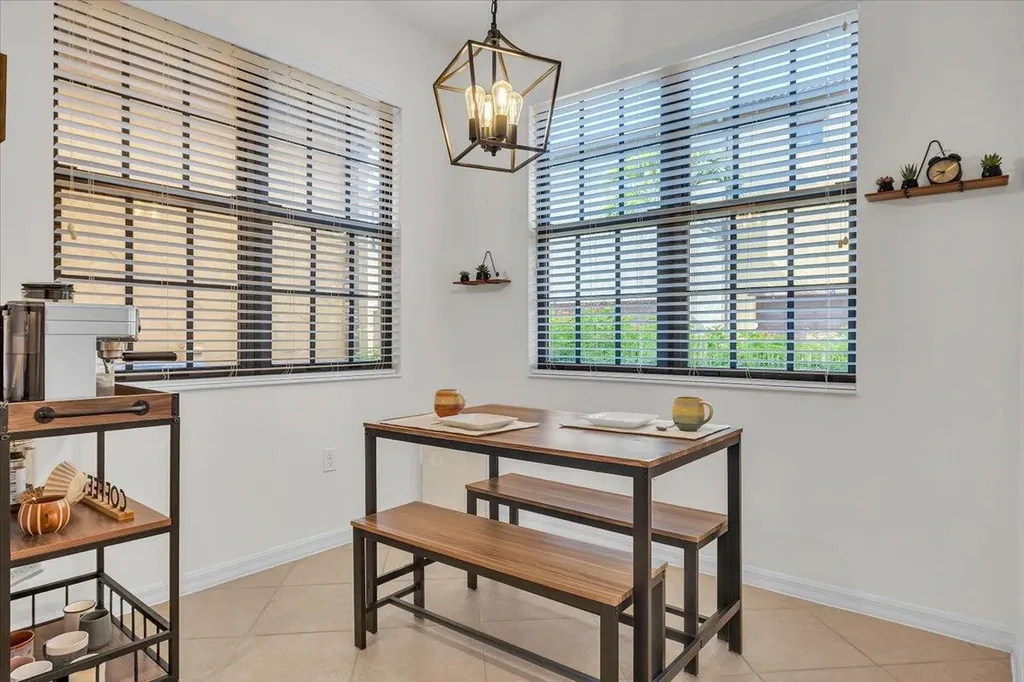 8957 Malibu Naples FL 34113