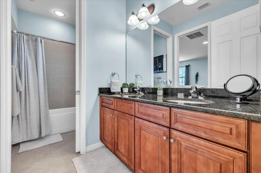 8957 Malibu Naples FL 34113