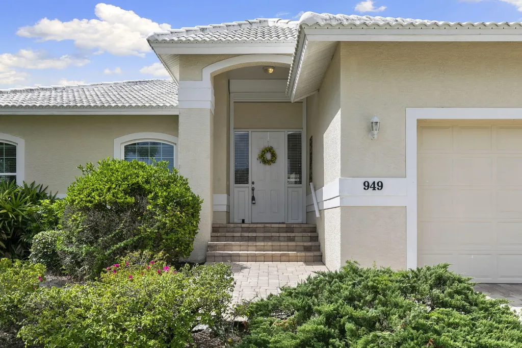 949 Spruce Avenue Marco Island FL 34145