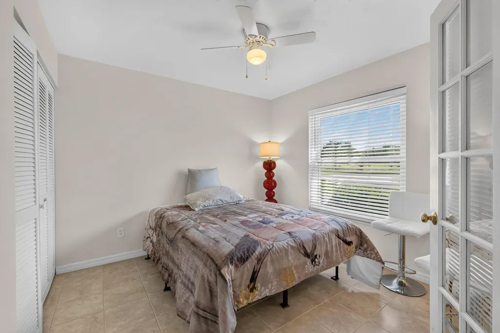 1385 Mainsail Drive Naples FL 34114