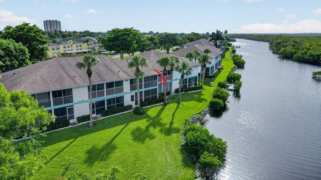 1385 Mainsail Drive Naples FL 34114