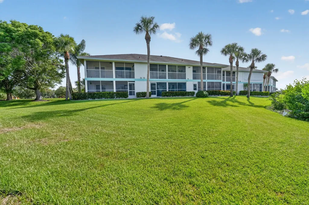 1385 Mainsail Drive Naples FL 34114