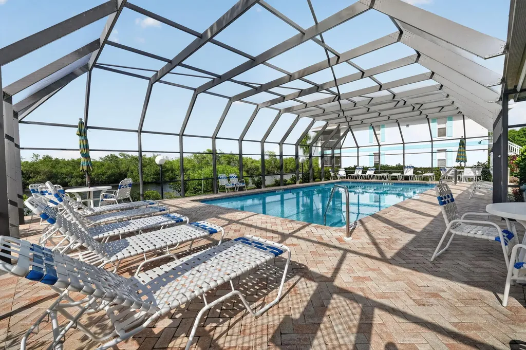 1385 Mainsail Drive Naples FL 34114