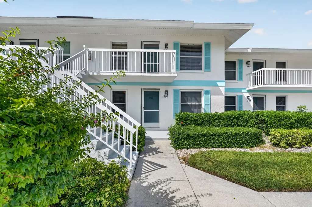 1385 Mainsail Drive Naples FL 34114