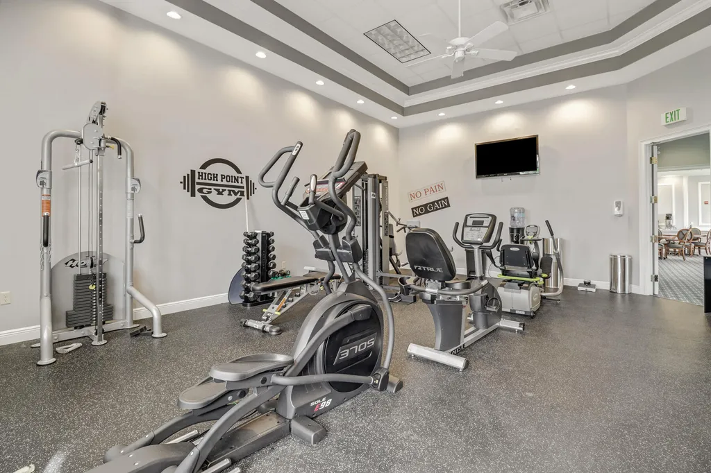 21 High Point Circle E Naples FL 34103