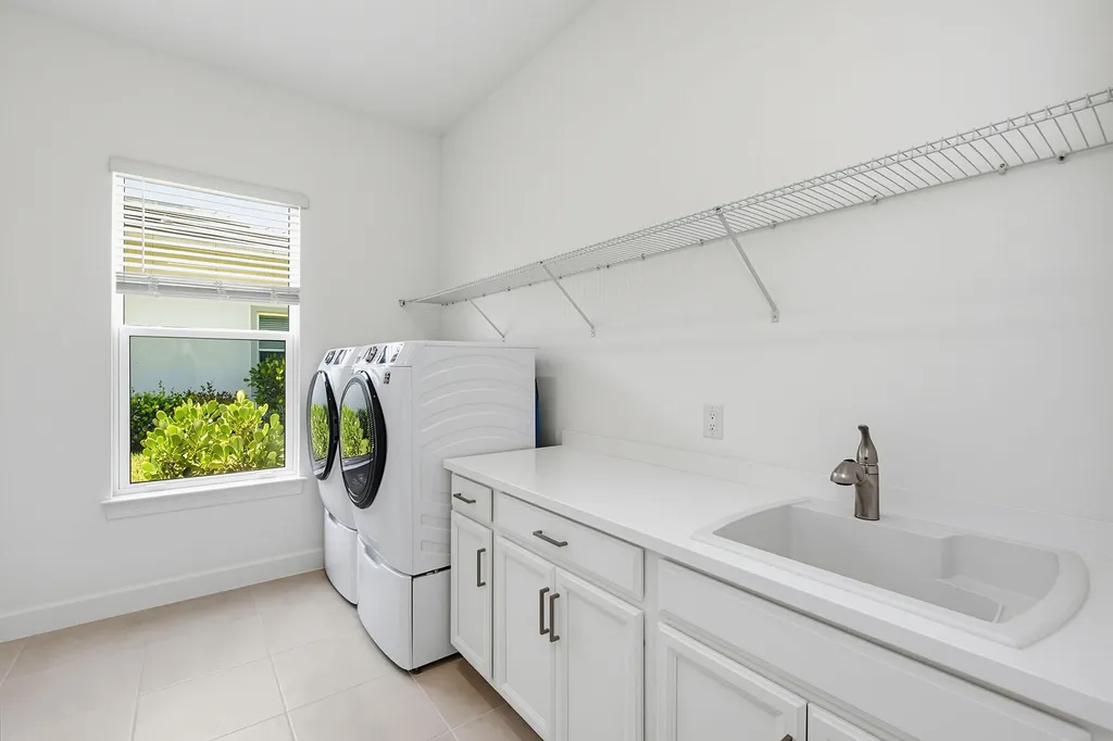 15372 Turin Drive Naples FL 34114
