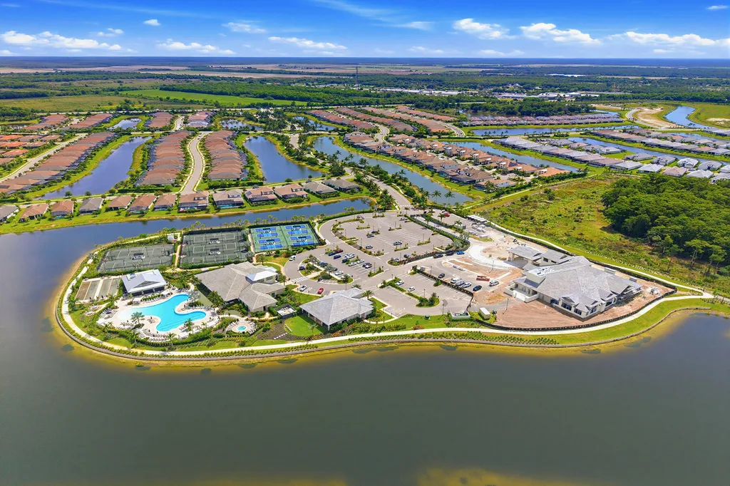 15372 Turin Drive Naples FL 34114