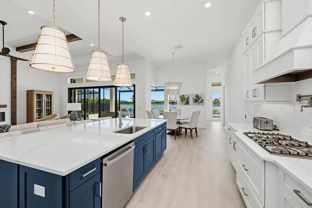15372 Turin Drive Naples FL 34114